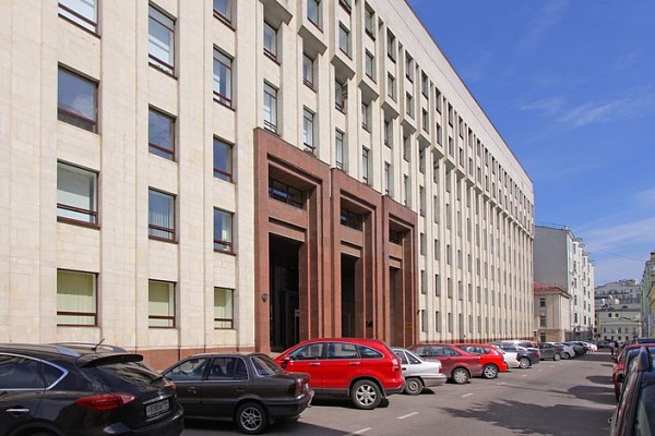 Полянка, 44